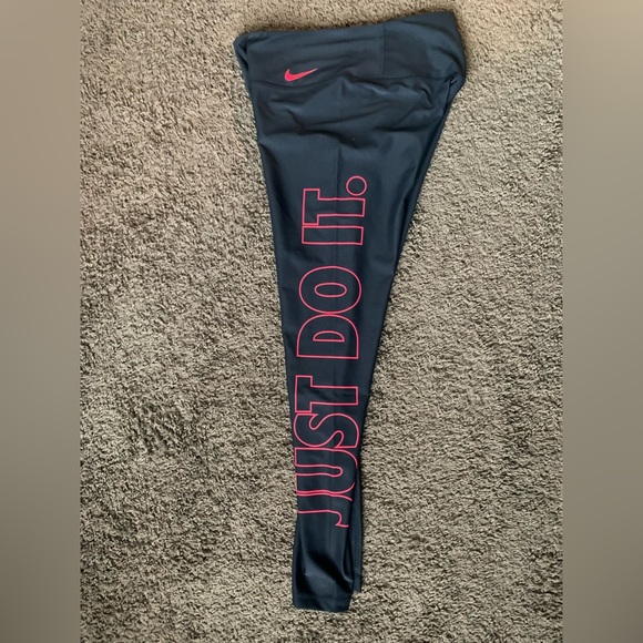 NIKE Leggings - Picture 2 of 5